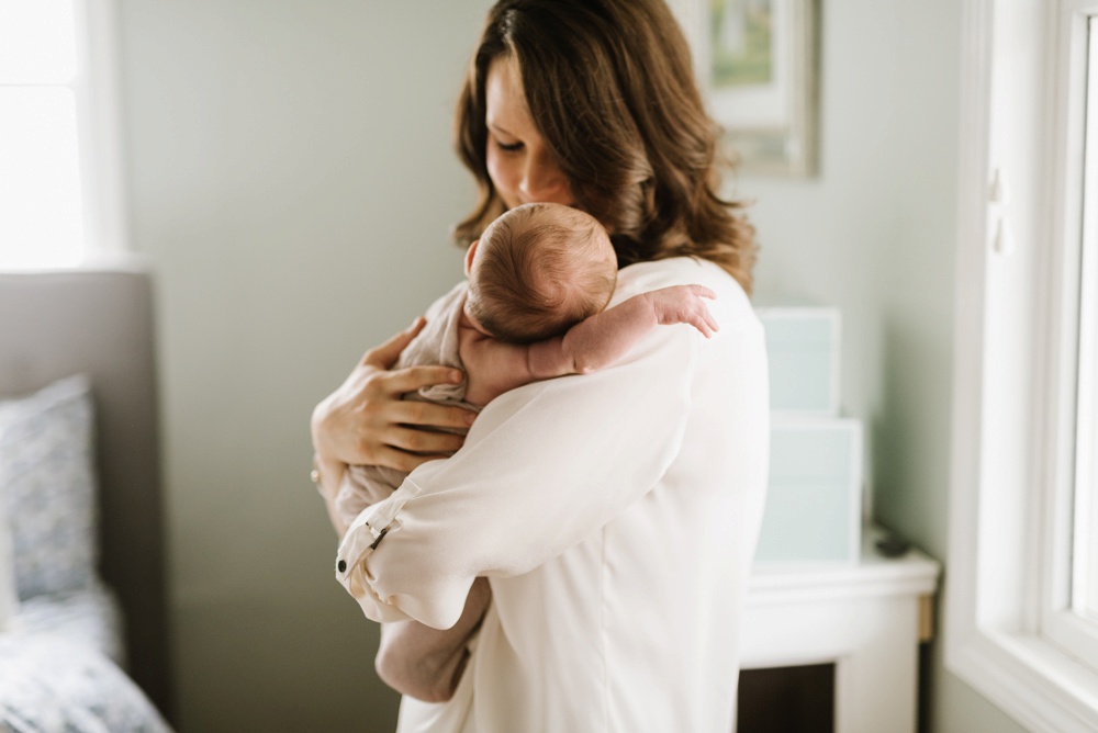 boston-wedding-photographer-family-photographer-motherhood-newborn-session-photos_0001
