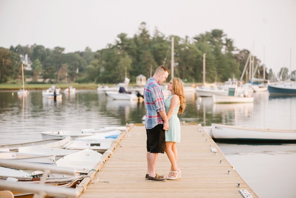 boston-wedding-photographer-singing-beach-manchester-massachusetts-engagement-session-photos_0009
