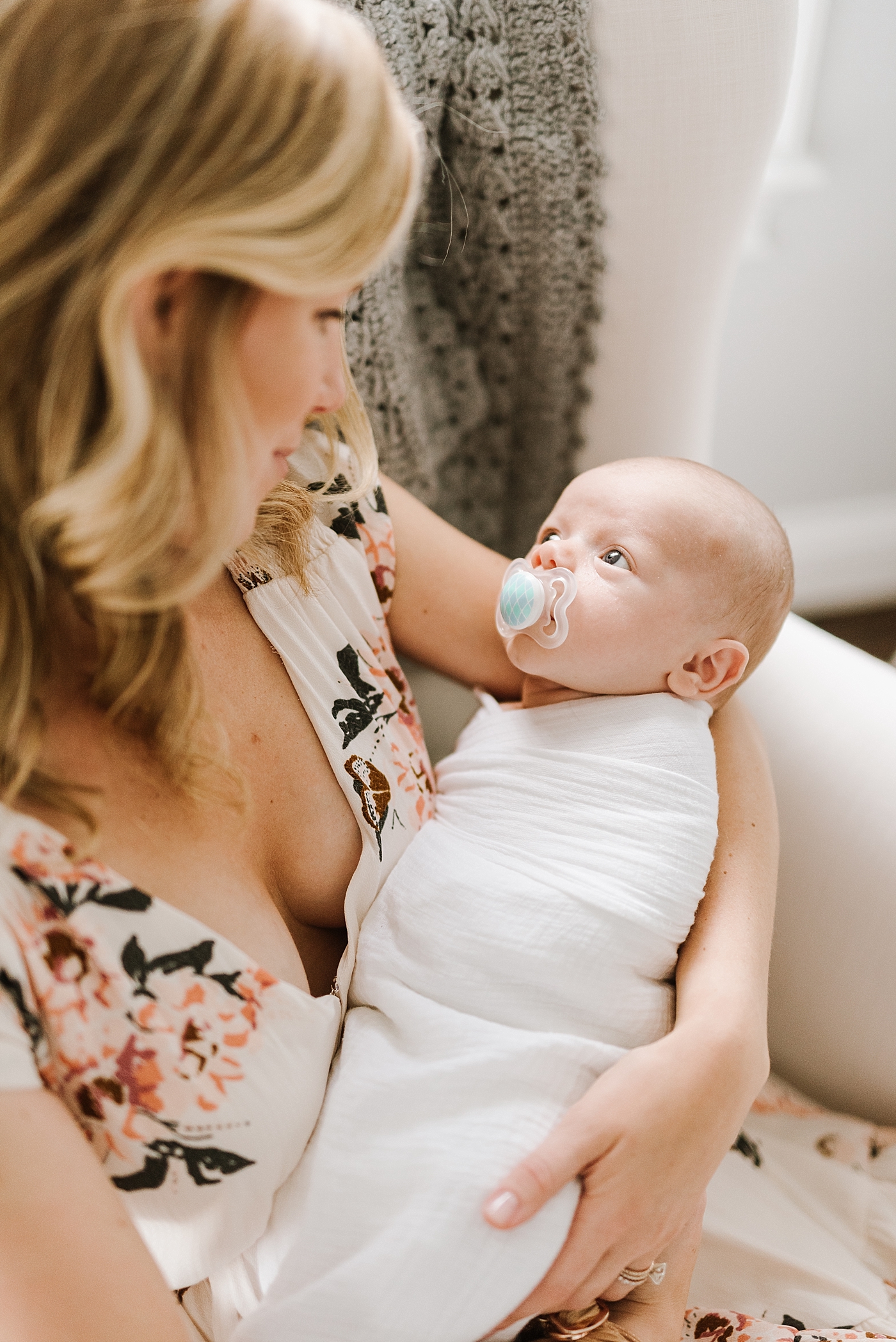 Sweet In Home Lifestyle Newborn Session by Boston Photographer Annmarie Swift