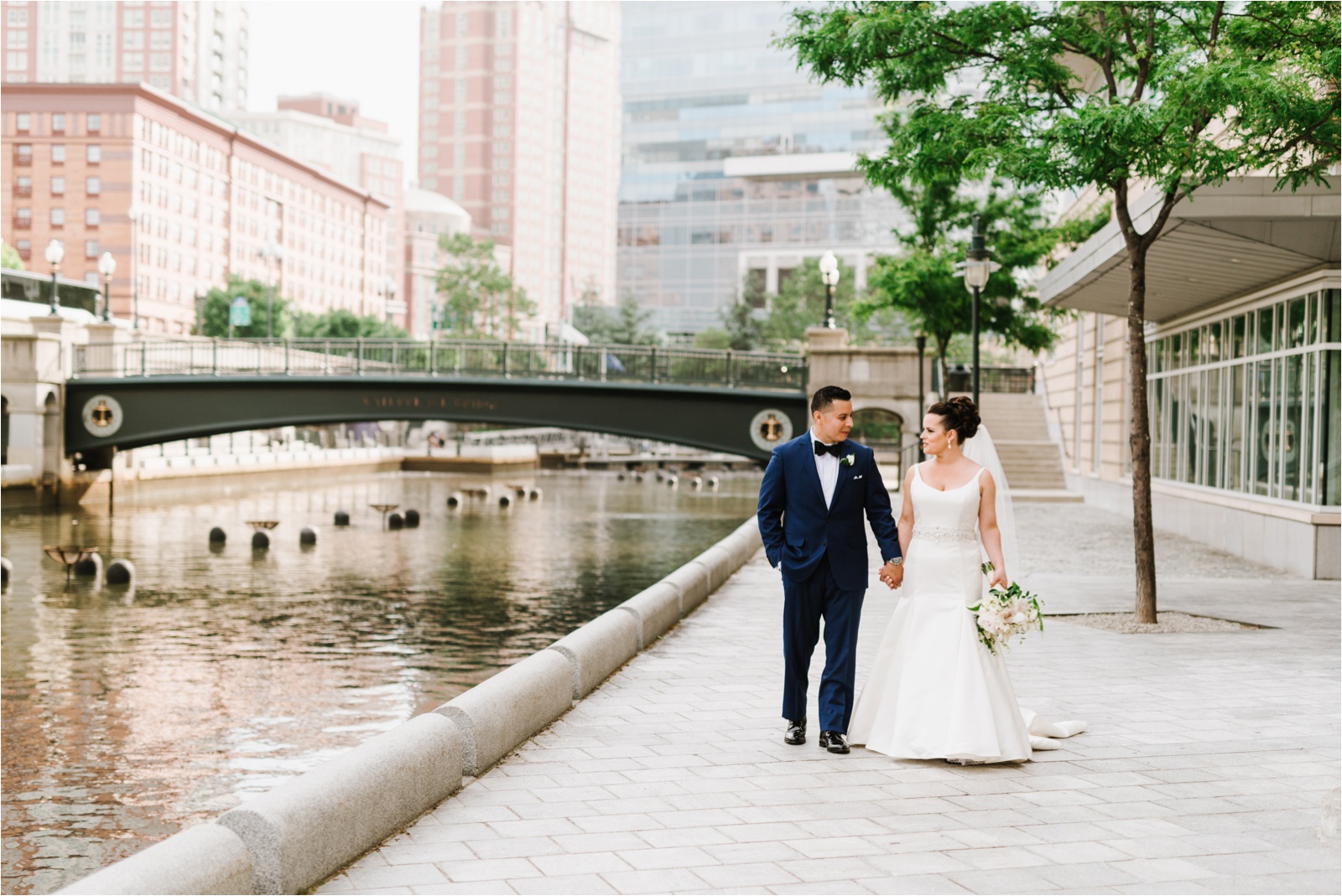 Classic Neutral & Metallic Wedding at Cafe Nuovo in Downtown Proividence, RI by Boston Wedding Photographer Annmarie Swift