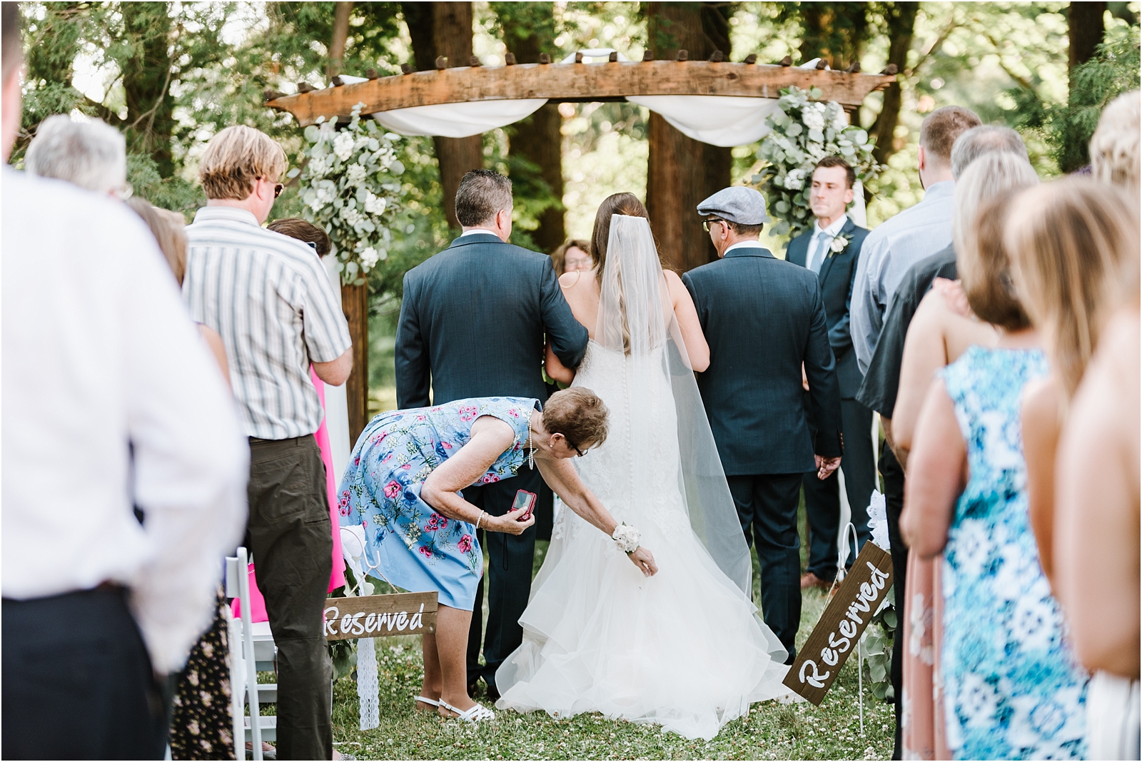 Sunny Summer Wedding at The Stevens Estate at Osgood Hill in North Andover, MA by Boston Wedding Photographer Annmarie Swift