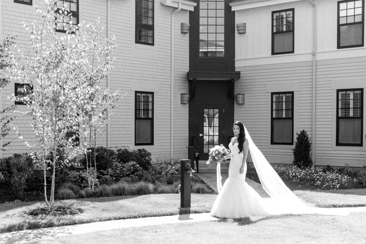 Summer Briar Barn Inn Wedding Photos captured by Boston Wedding Photographer Annmarie Swift