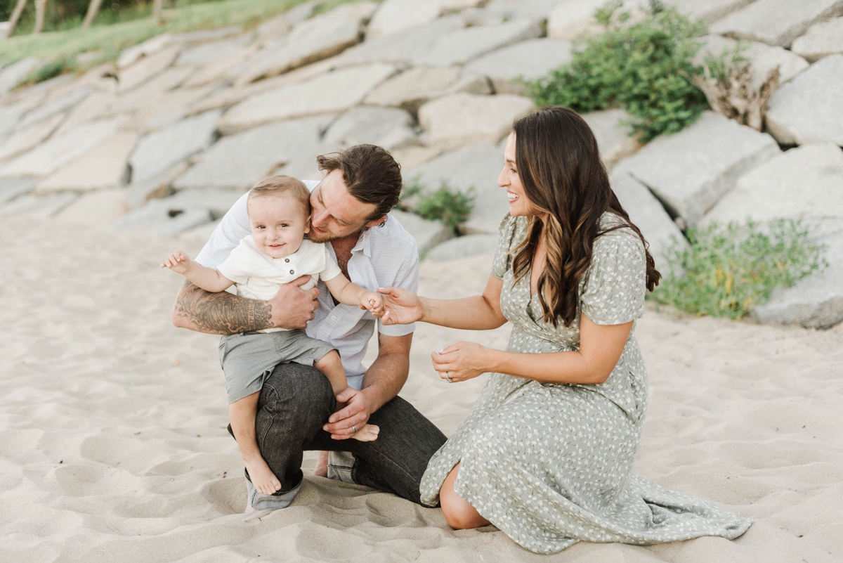 Summer Mini Family Session at Singing Beach in Manchester, MA shot by Boston Photographer Annmarie Swift