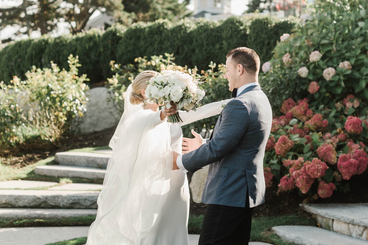 This classic Wequassett Resort Wedding took place in October on Cape Cod, captured by Boston Wedding Photographer Annmarie Swift