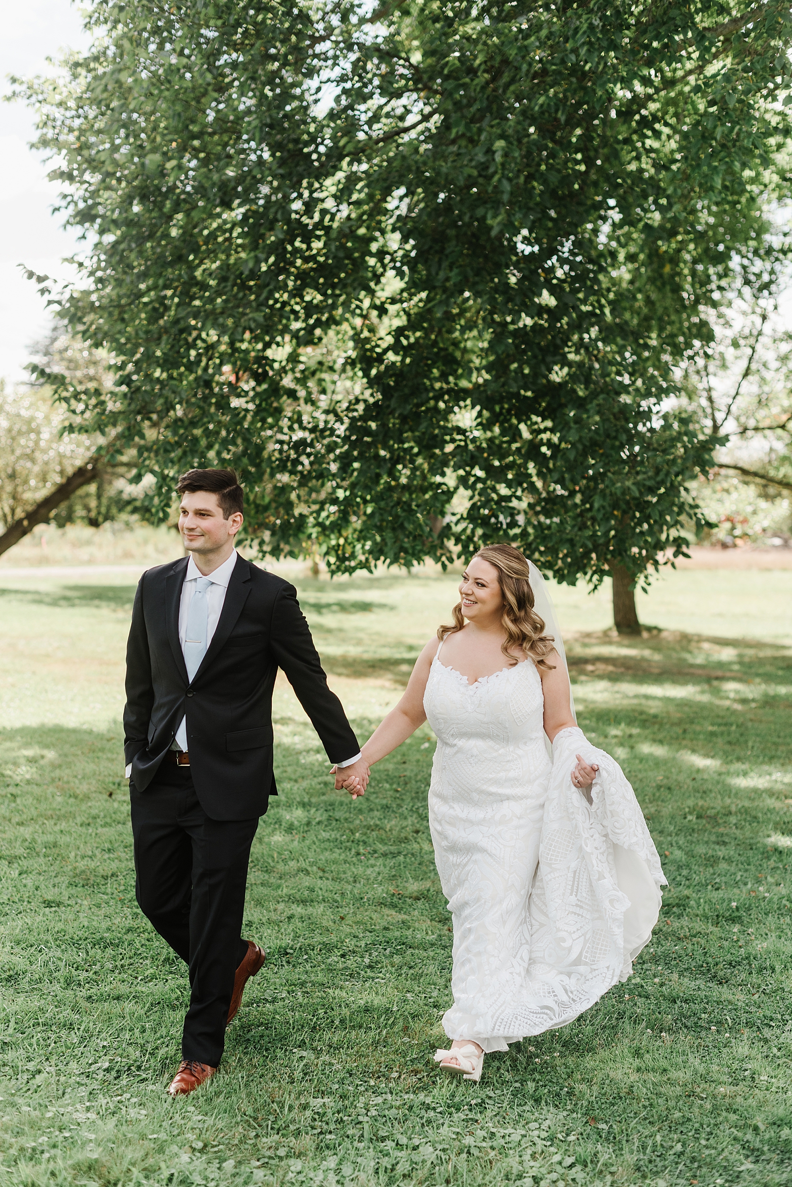 Summer Micro Wedding at Stevens-Coolidge Place in North Andover & the Lanam Club in Andover by Boston Wedding Photographer Annmarie Swift